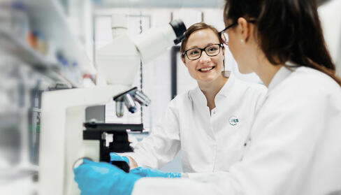 Mit Expert*innen in die Praxis eintauchen. 